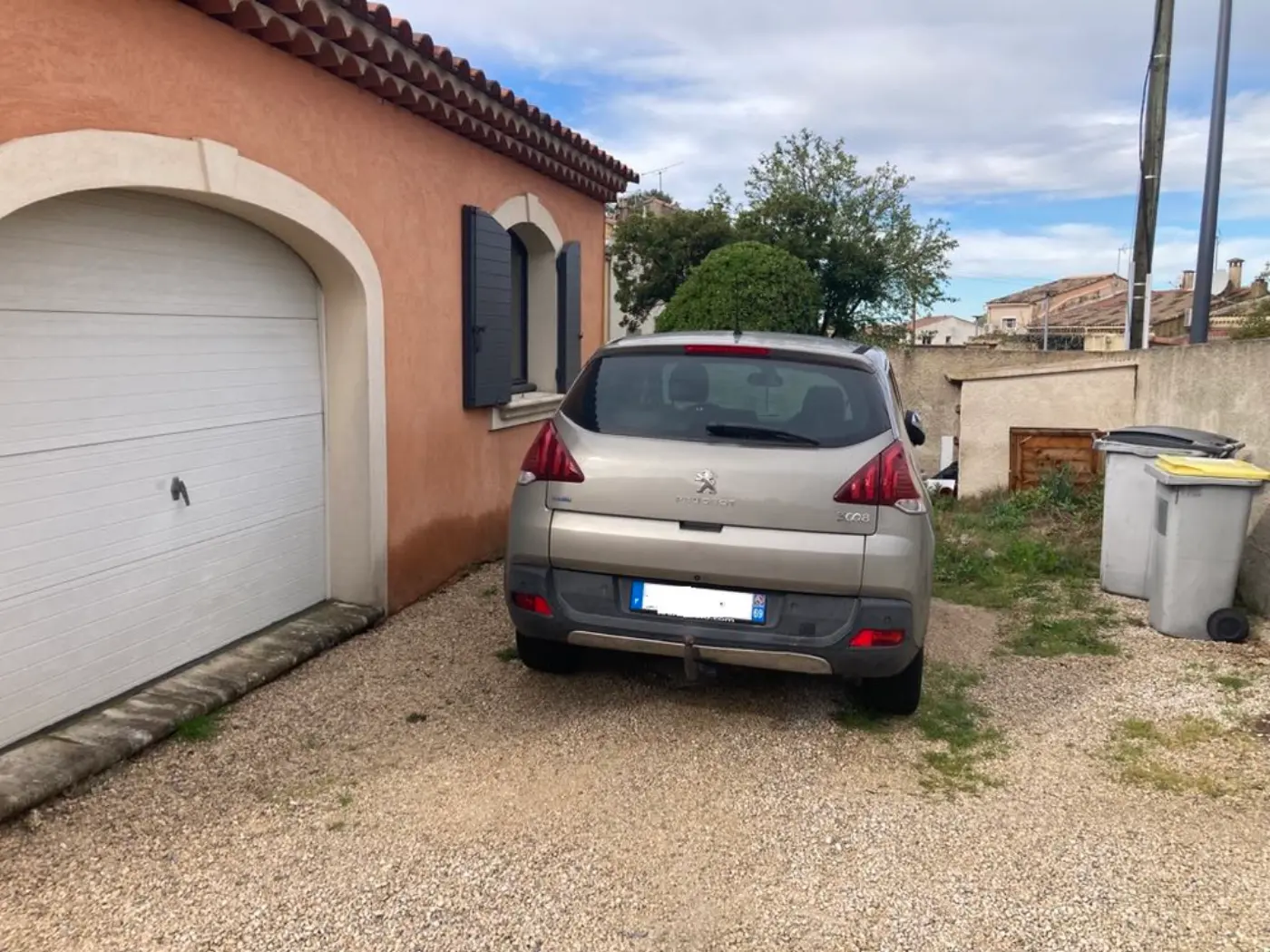 Aménagement d’une entrée extérieure à Rognac (13) — visuel 4