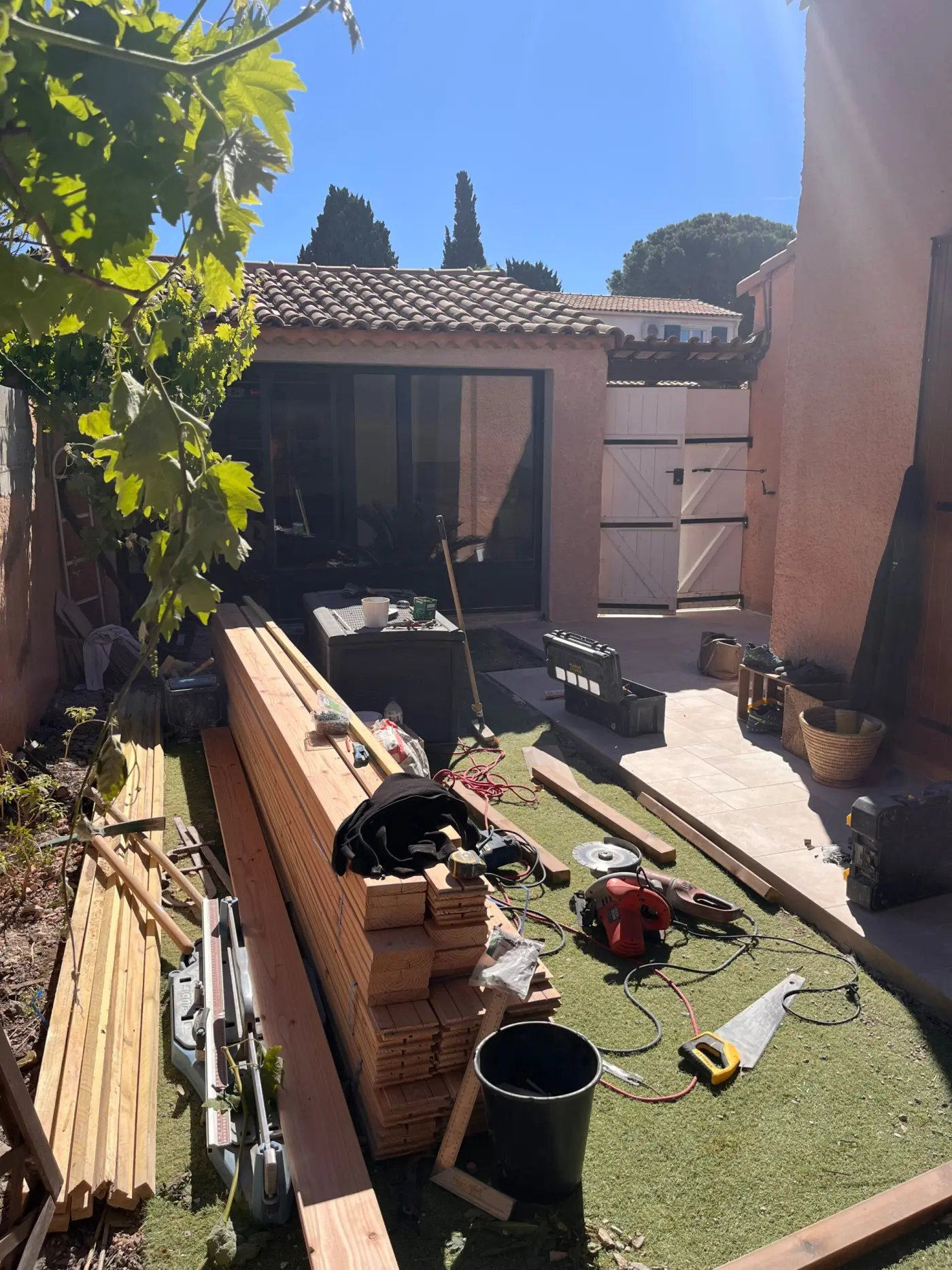 Projet de conception d’un patio et d’une terrasse à Rognac (13) — visuel 12