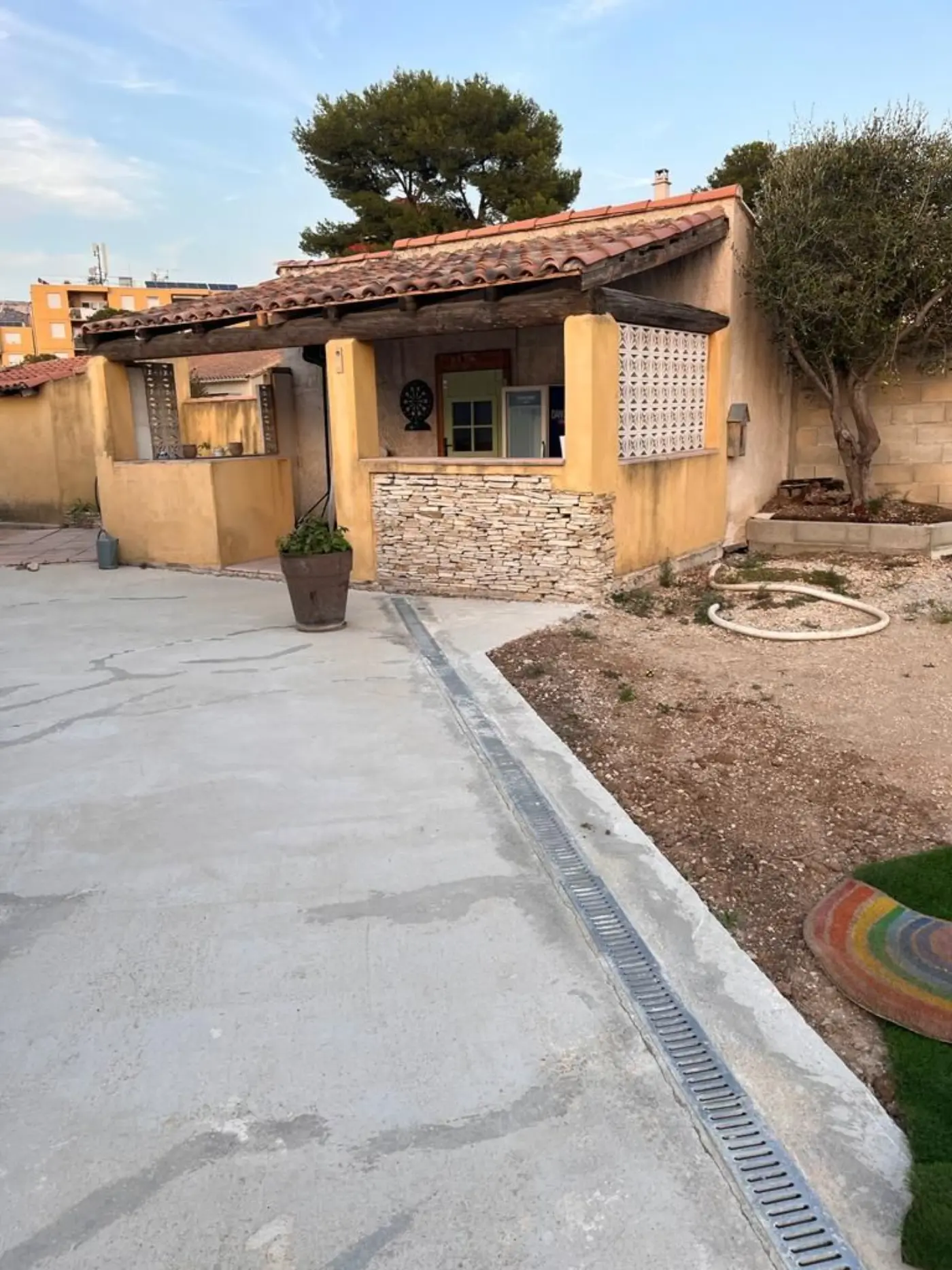 Projet de conception et de décoration d’un jardin avec piscine à Rognac (13) — visuel 6