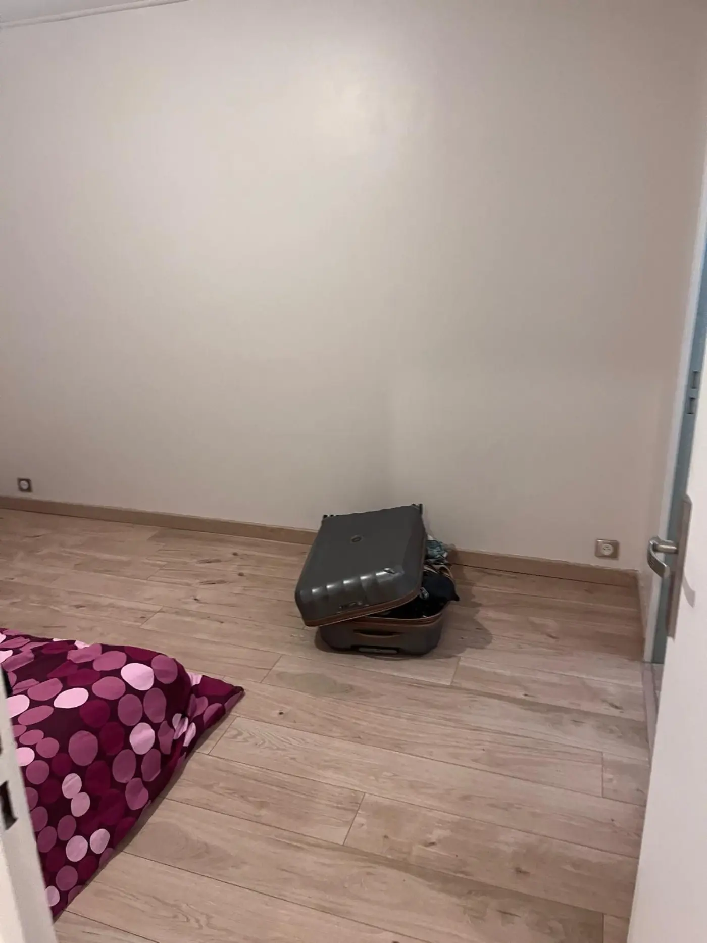 Projet de conception d’une suite parentale avec salle de bain ouverte à vitrolles (13) — visuel 12