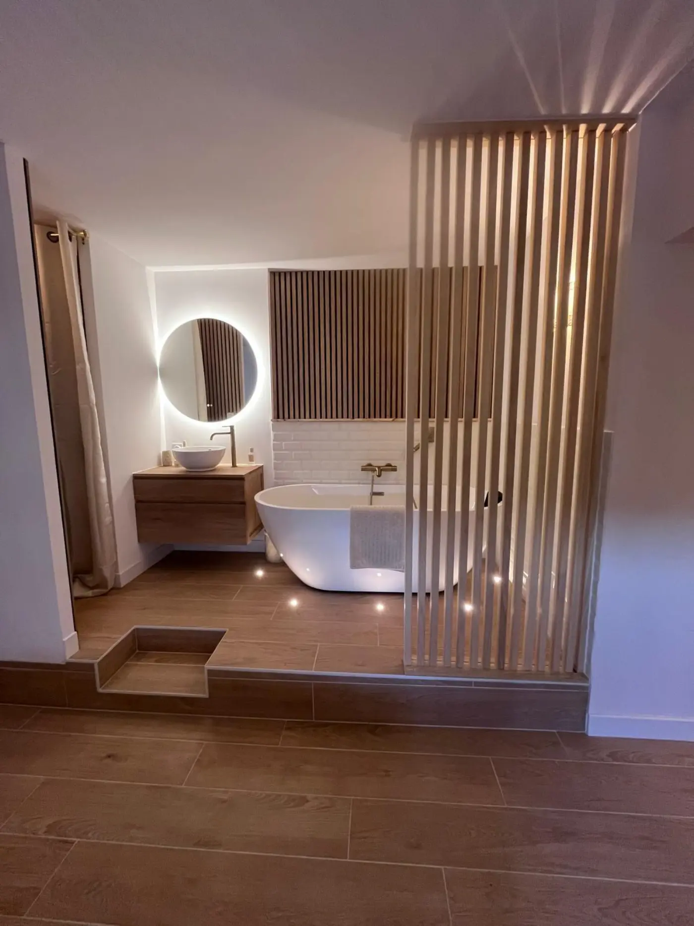 Projet de conception d’une suite parentale avec salle de bain ouverte à vitrolles (13) — visuel 20